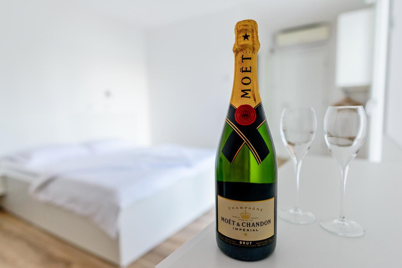 Rocky Beach Rooms Novi Vinodolski Exterior foto
